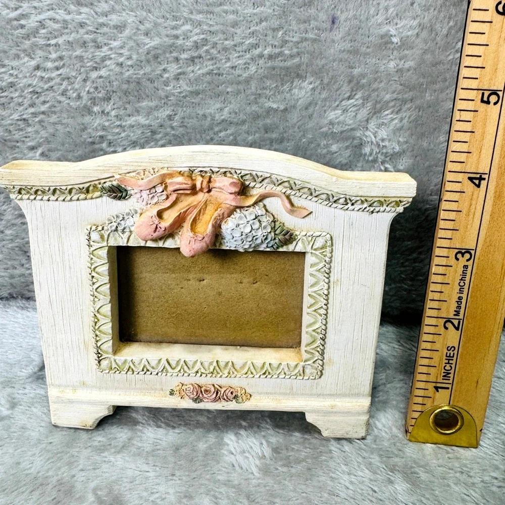 Vintage‎ Ballet Pointe Shoes Floral Resin Picture Frame Pink Cream Shabby Chic